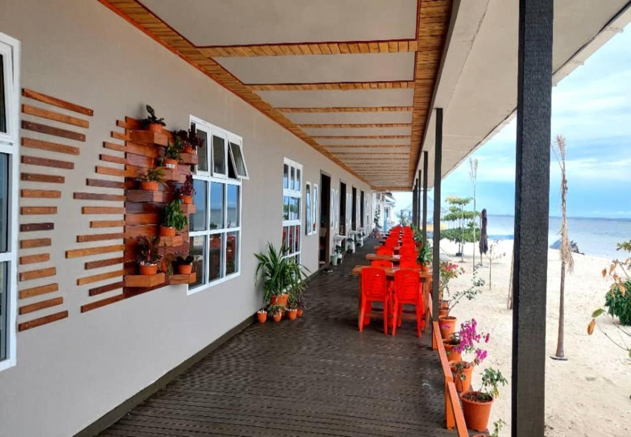 Santiri Island Resort Semporna Ngoại thất bức ảnh