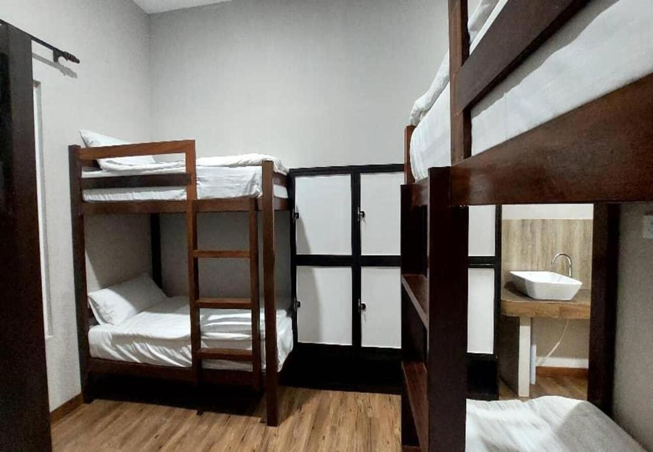 Santiri Island Resort Semporna Ngoại thất bức ảnh